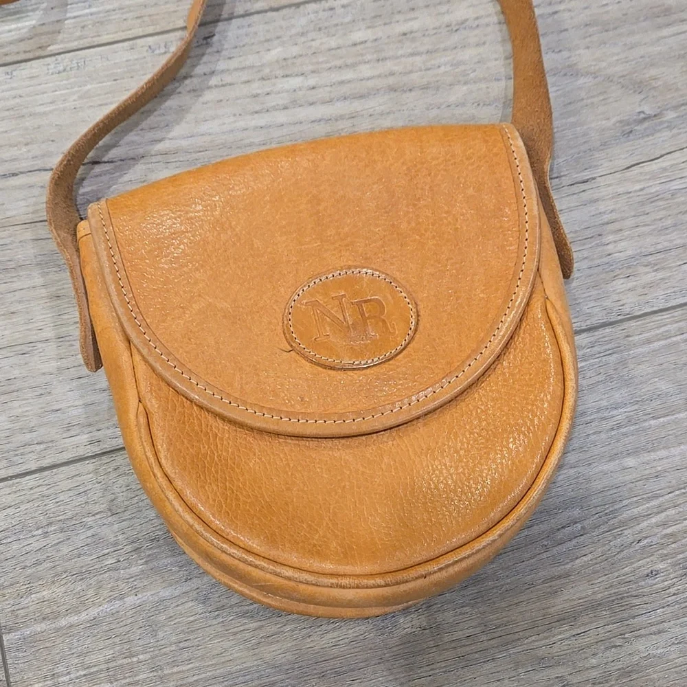 Vintage/Retro 90's Tan Leather Crossbody Northern Reflections Bag - Picture 2 of 10